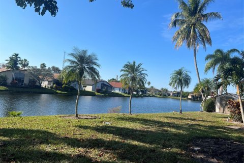 Condominio en venta en Tamarac, Florida, 1 dormitorio, 91.23 m2 № 925457 - foto 9