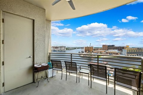 Condo in Tampa, Florida, 3 bedrooms  № 1398646 - photo 3