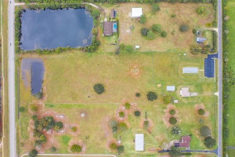 Immobilier commercial à vendre à Saint Cloud, Floride: 151.43 m2 № 1398602 - photo 3