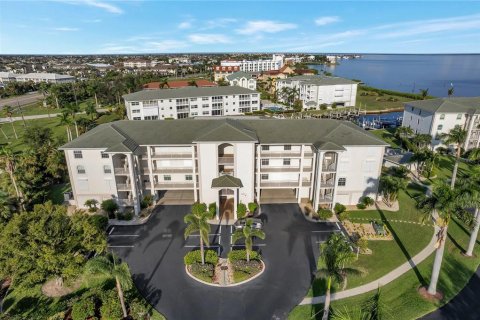 Condominio en venta en Punta Gorda, Florida, 2 dormitorios, 170.75 m2 № 831810 - foto 1