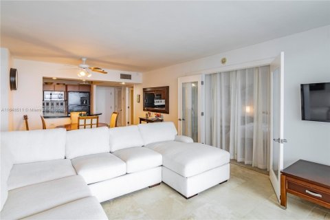 Copropriété à vendre à Miami Beach, Floride: 1 chambre, 78.97 m2 № 1332021 - photo 3