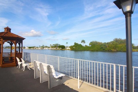 Condo in Boynton Beach, Florida, 2 bedrooms  № 959621 - photo 3