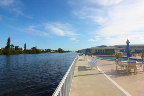 Condominio en venta en Boynton Beach, Florida, 2 dormitorios, 74.14 m2 № 959621 - foto 5