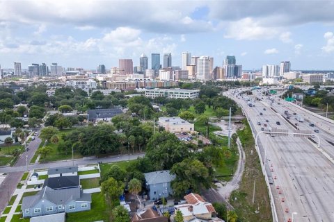 Propiedad comercial en venta en Tampa, Florida, 10 dormitorios, 260.13 m2 № 1300393 - foto 29