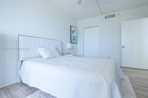 Copropriété à vendre à Aventura, Floride: 2 chambres, 157.93 m2 № 1081240 - photo 30