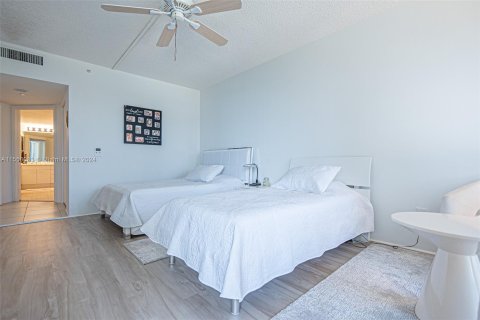 Copropriété à vendre à Aventura, Floride: 2 chambres, 157.93 m2 № 1081240 - photo 19