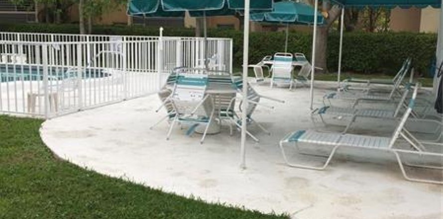 Condominio en Deerfield Beach, Florida, 1 dormitorio  № 1182842