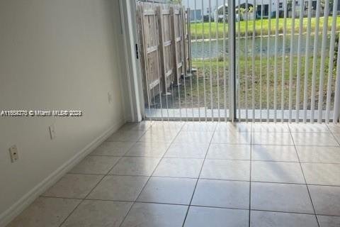 Touwnhouse à vendre à Homestead, Floride: 2 chambres, 108.32 m2 № 1355156 - photo 6