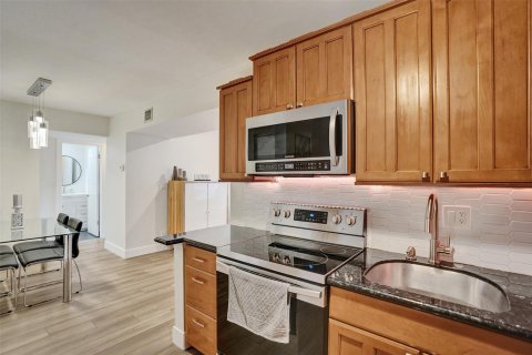 Condo in Boca Raton, Florida, 2 bedrooms  № 1228799 - photo 25