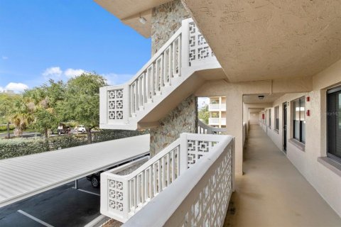 Condominio en venta en Saint Petersburg, Florida, 1 dormitorio, 86.4 m2 № 1337618 - foto 28