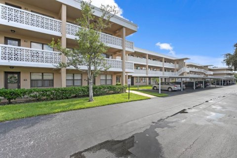 Condominio en venta en Saint Petersburg, Florida, 1 dormitorio, 86.4 m2 № 1337618 - foto 1