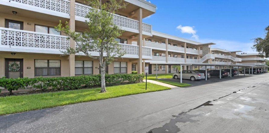 Condominio en Saint Petersburg, Florida, 1 dormitorio  № 1337618