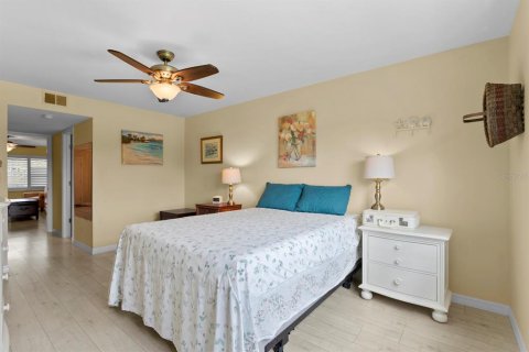 Condominio en venta en Saint Petersburg, Florida, 1 dormitorio, 86.4 m2 № 1337618 - foto 15