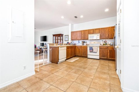 Touwnhouse à vendre à Tampa, Floride: 3 chambres, 155.33 m2 № 1337575 - photo 12