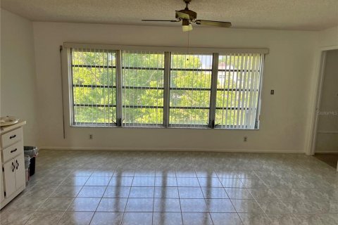 Copropriété à vendre à Clearwater, Floride: 2 chambres, 127.28 m2 № 1337582 - photo 4