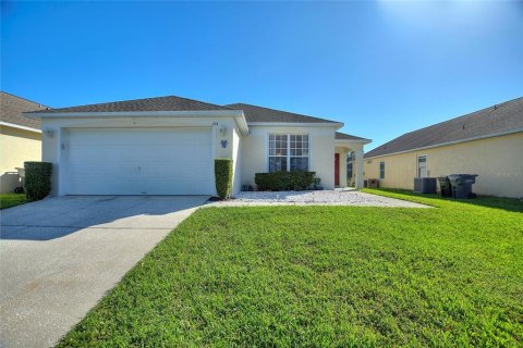 House in Davenport, Florida 4 bedrooms, 145.11 sq.m. № 1417650 - photo 2