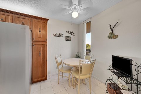 Condo in Margate, Florida, 2 bedrooms  № 1152010 - photo 28