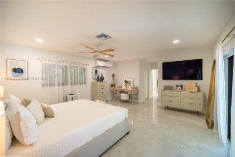 Villa ou maison à vendre à Palmetto Bay, Floride: 4 chambres, 255.67 m2 № 1348035 - photo 20