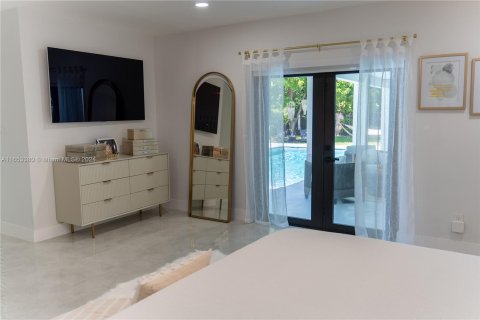 Villa ou maison à vendre à Palmetto Bay, Floride: 4 chambres, 255.67 m2 № 1348035 - photo 24