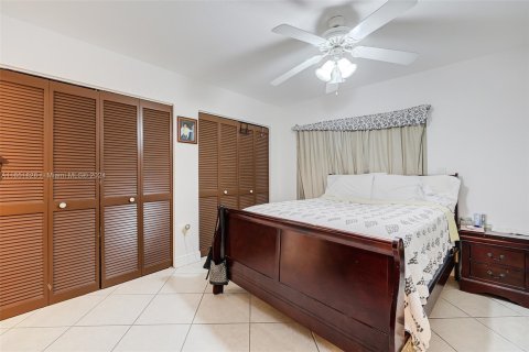 Copropriété à vendre à Hialeah, Floride: 3 chambres, 106 m2 № 1348036 - photo 11