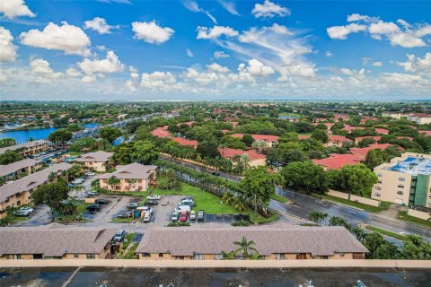 Condominio en venta en Hialeah, Florida, 3 dormitorios, 106 m2 № 1348036 - foto 28