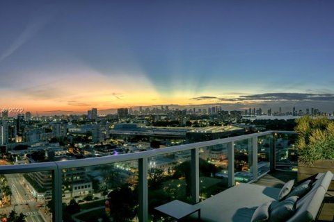 Copropriété à louer à Miami Beach, Floride: 3 chambres, 245.45 m2 № 118586 - photo 7