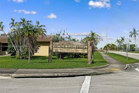 Immobilier commercial à vendre à Miami, Floride: 120.77 m2 № 1356631 - photo 18