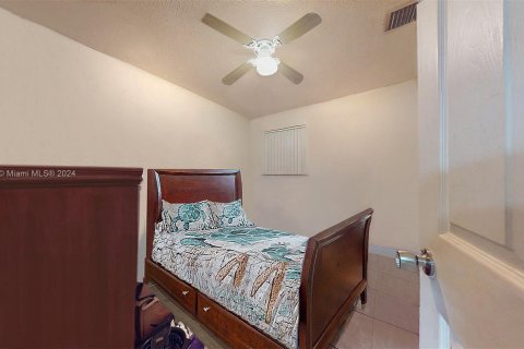 Immobilier commercial à vendre à Miami, Floride: 120.77 m2 № 1356631 - photo 11