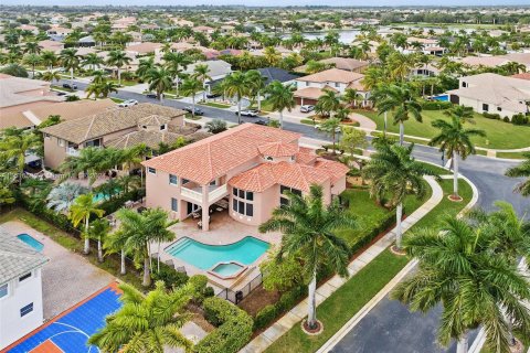 Villa ou maison à vendre à Miramar, Floride: 6 chambres, 349.87 m2 № 974492 - photo 2