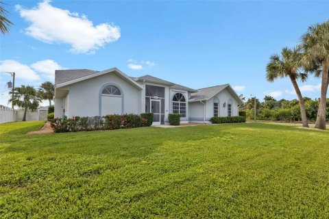 Villa ou maison à vendre à Port Charlotte, Floride: 3 chambres, 216.28 m2 № 1371127 - photo 5