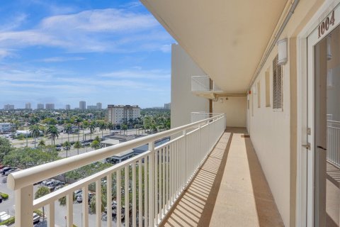 Copropriété à vendre à Pompano Beach, Floride: 1 chambre, 75.72 m2 № 1128016 - photo 2