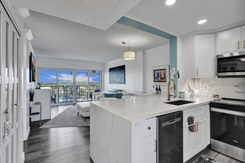 Copropriété à vendre à Pompano Beach, Floride: 1 chambre, 75.72 m2 № 1128016 - photo 17