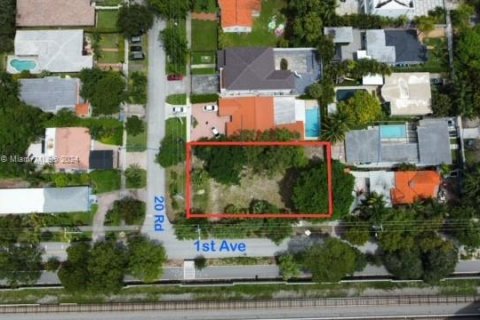 Terreno en venta en Miami, Florida № 1351655 - foto 6