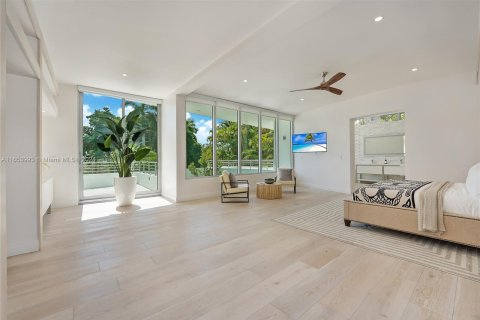 Villa ou maison à louer à Miami, Floride: 5 chambres, 386.38 m2 № 1351632 - photo 30