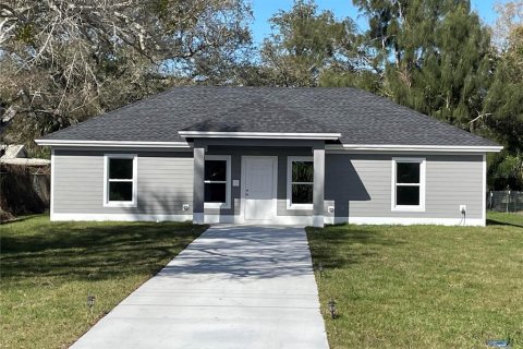 House in Okeechobee, Florida 3 bedrooms, 116.13 sq.m. № 1131189 - photo 2