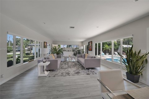Casa en venta en Miami Shores, Florida, 3 dormitorios, 193.7 m2 № 1120953 - foto 20