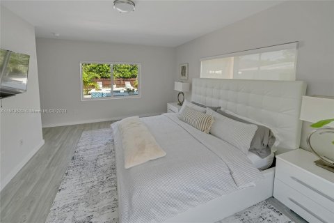 Casa en venta en Miami Shores, Florida, 3 dormitorios, 193.7 m2 № 1120953 - foto 24