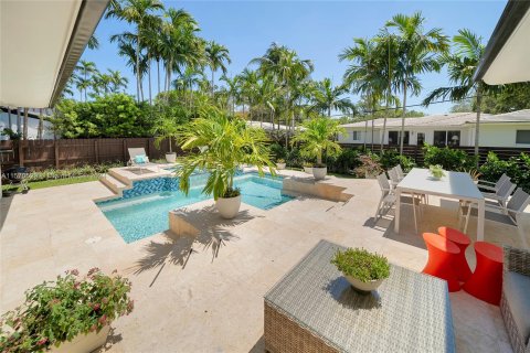 Casa en venta en Miami Shores, Florida, 3 dormitorios, 193.7 m2 № 1120953 - foto 4