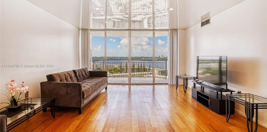 Condo in Aventura, Florida, 2 bedrooms  № 1327780