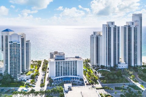 Copropriété à vendre à Sunny Isles Beach, Floride: 38.09 m2 № 1332701 - photo 9