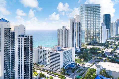 Copropriété à vendre à Sunny Isles Beach, Floride: 38.09 m2 № 1332701 - photo 7