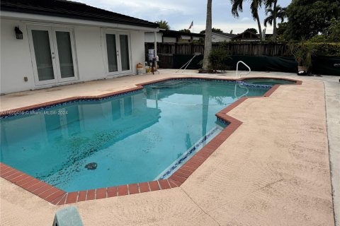 House in Miami, Florida 3 bedrooms, 149.76 sq.m. № 1332702 - photo 9