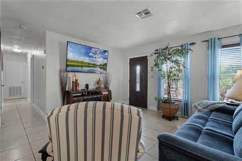 Casa en venta en Orlando, Florida, 3 dormitorios, 92.9 m2 № 1400903 - foto 6