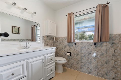 Casa en venta en Orlando, Florida, 4 dormitorios, 264.96 m2 № 1302819 - foto 15