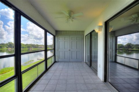 Copropriété à vendre à Orlando, Floride: 2 chambres, 98.94 m2 № 1302817 - photo 23