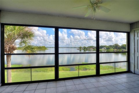 Copropriété à vendre à Orlando, Floride: 2 chambres, 98.94 m2 № 1302817 - photo 5