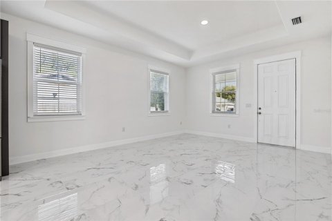 Villa ou maison à vendre à Tampa, Floride: 4 chambres, 147.62 m2 № 1388988 - photo 4