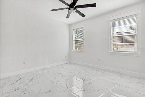 Villa ou maison à vendre à Tampa, Floride: 4 chambres, 147.62 m2 № 1388988 - photo 22