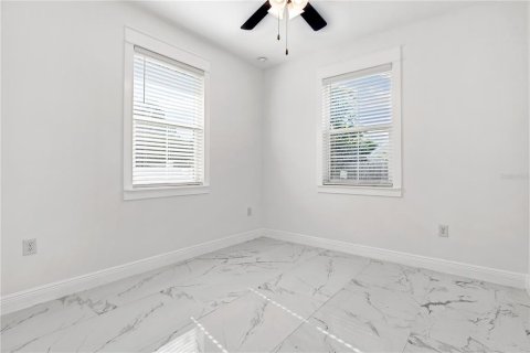 Villa ou maison à vendre à Tampa, Floride: 4 chambres, 147.62 m2 № 1388988 - photo 20