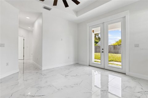 Villa ou maison à vendre à Tampa, Floride: 4 chambres, 147.62 m2 № 1388988 - photo 13